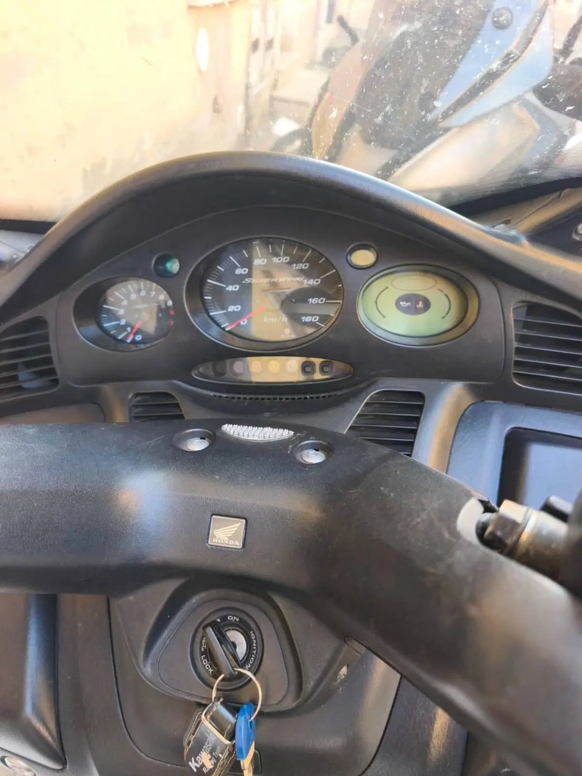 Honda Silver Wing 400 (2006 - 09) (4)