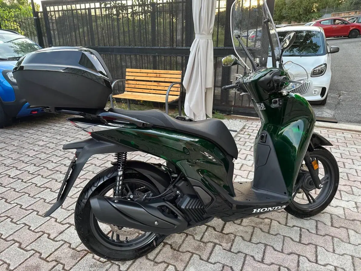 Honda SH 125i Vetro (2024 - 25) (6)