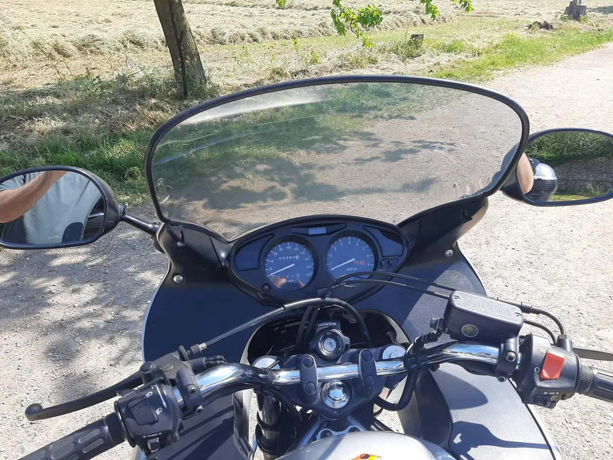 Honda Deauville 650 (2002 - 05) (5)