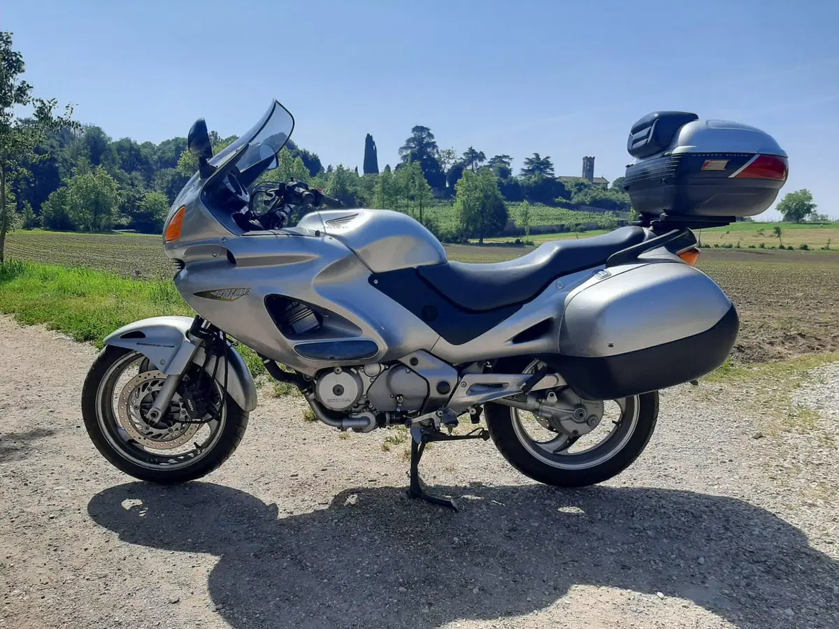 Honda Deauville 650 (2002 - 05)