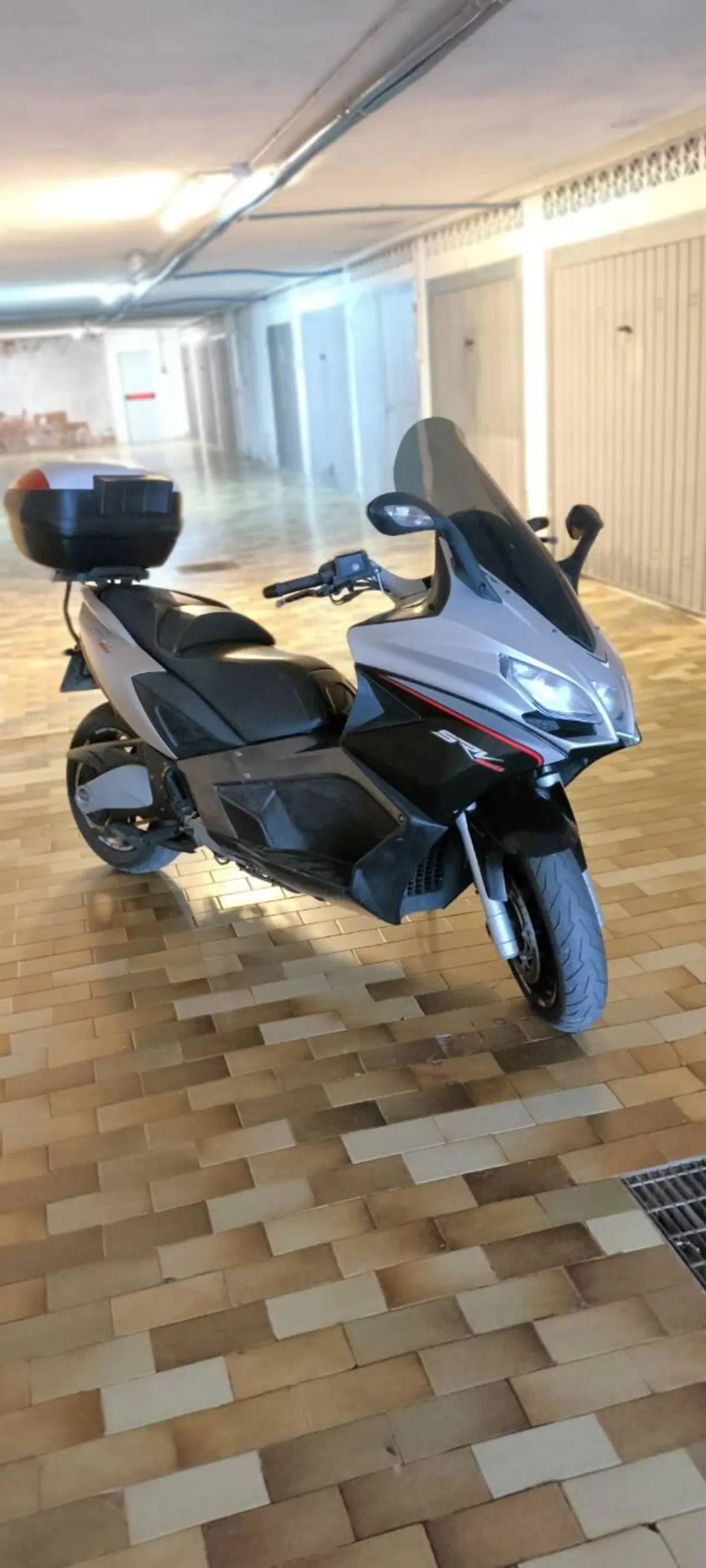 Aprilia SRV 850 ABS (2011 - 16) (10)