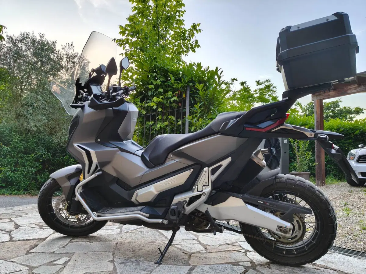 Honda X-ADV 750 (2017) (3)