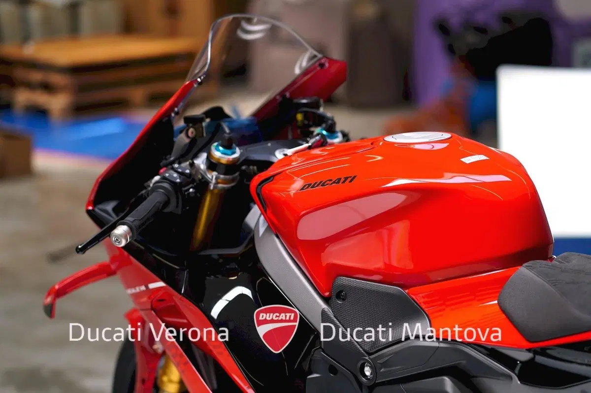 Ducati Panigale V4 S (2025 - 26) (14)