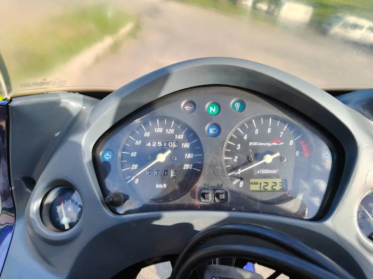 Honda Transalp XL 650V (2000 - 04) (3)