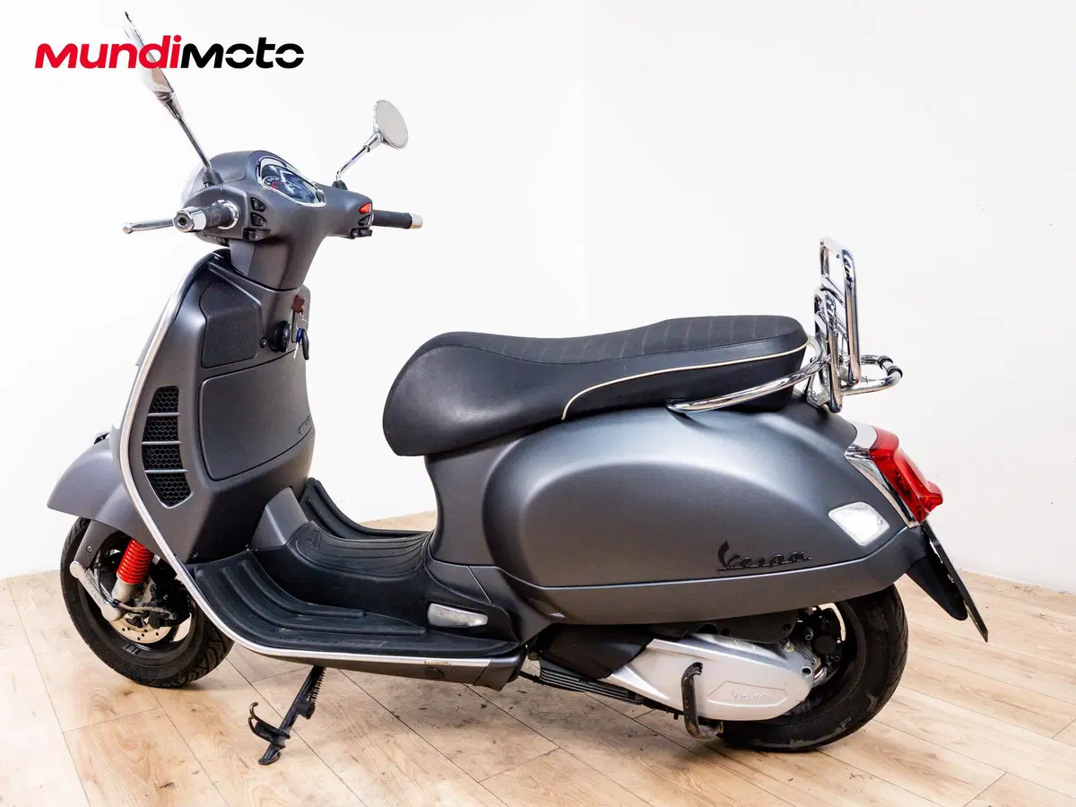 Vespa GTS 300 ABS (2014 - 16) (6)