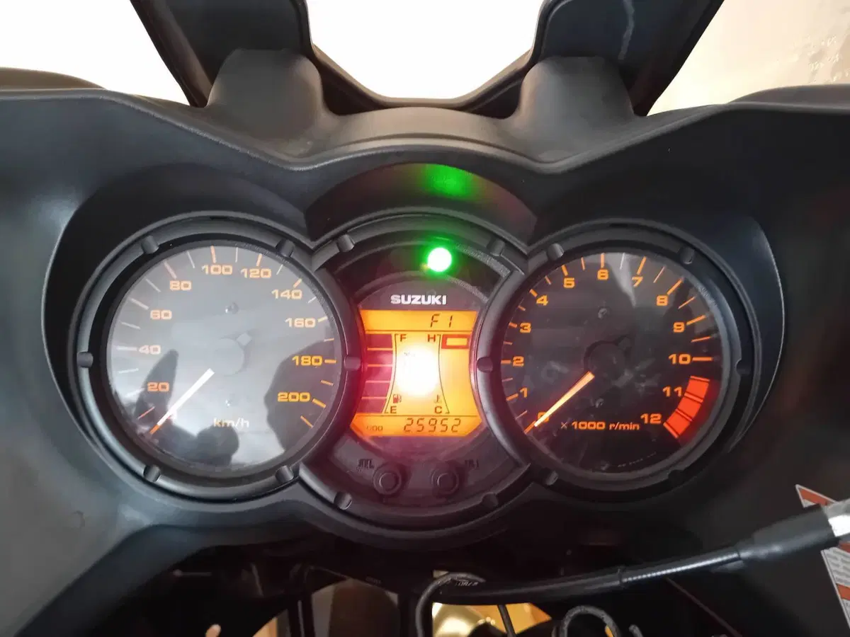Suzuki V-Strom 650DL (2004 - 06) (3)