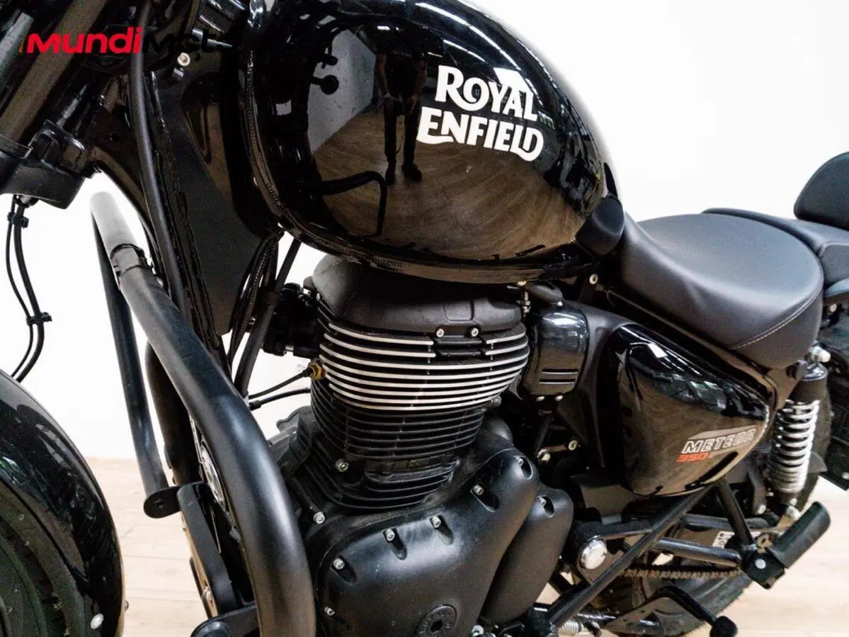 Royal Enfield Meteor 350 (2021 - 26) (9)