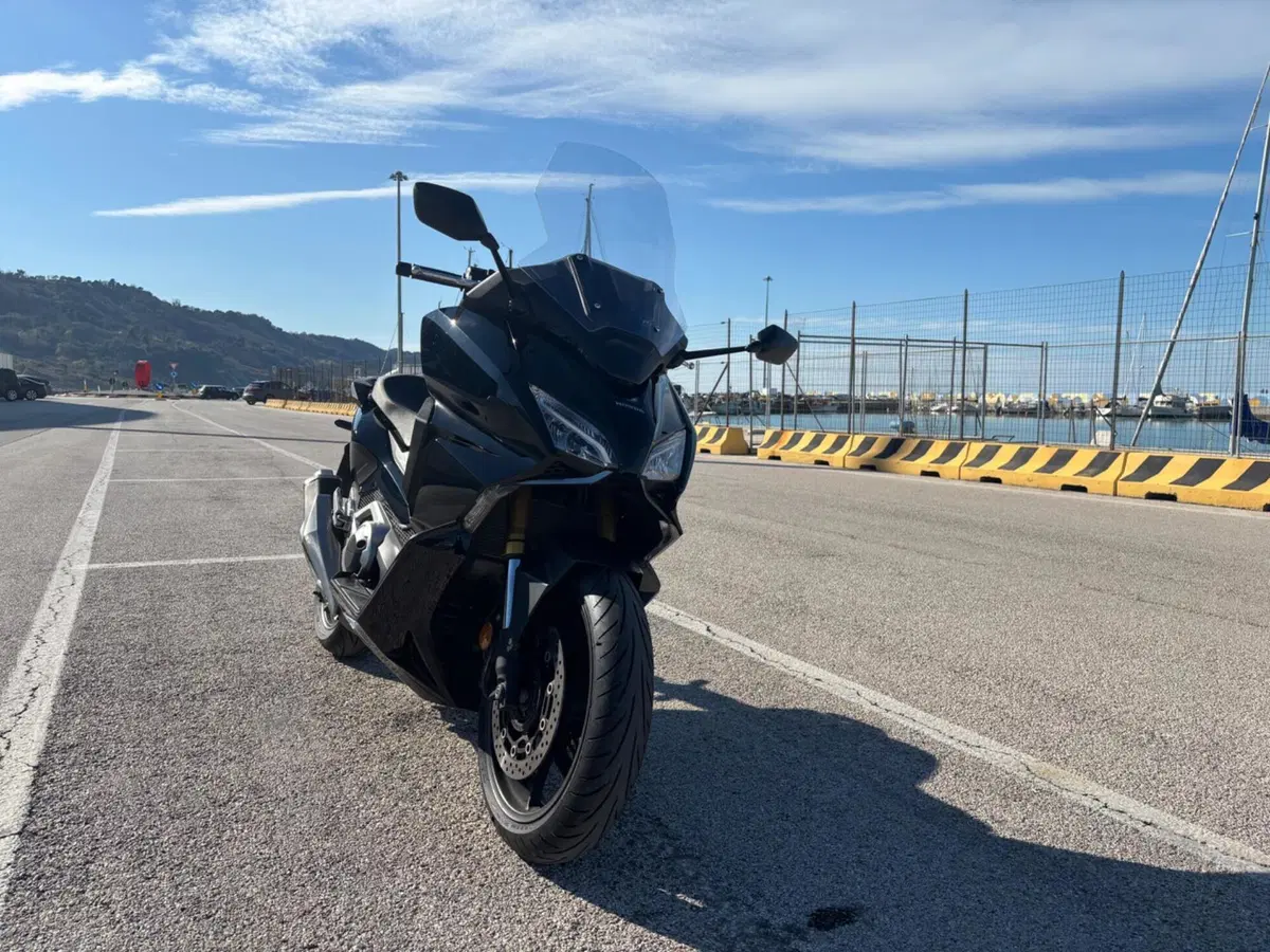 Honda Forza 750 DCT (2021 - 24) (2)