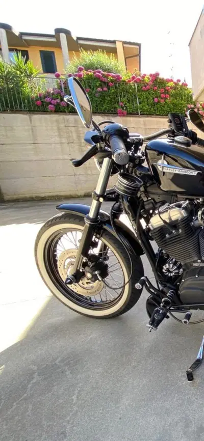 Harley-Davidson 1200 Custom (2007 - 13) - XL 1200C usata