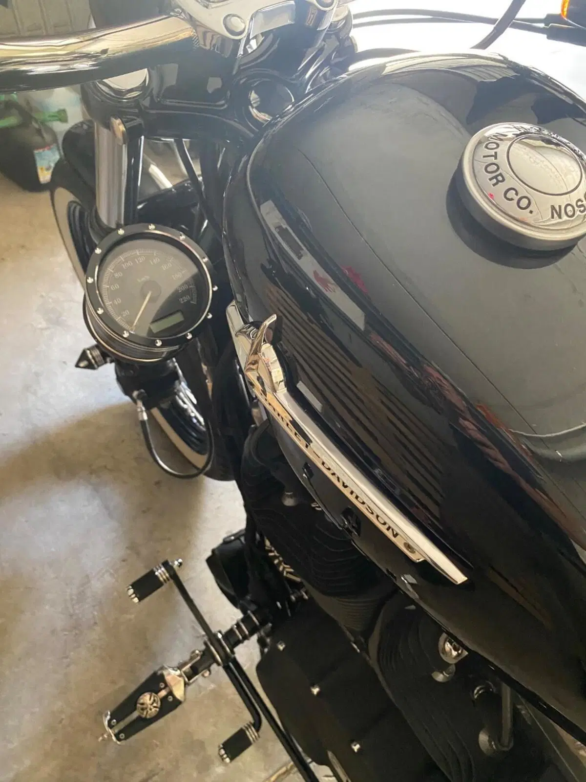 Harley-Davidson 1200 Custom (2007 - 13) - XL 1200C (7)