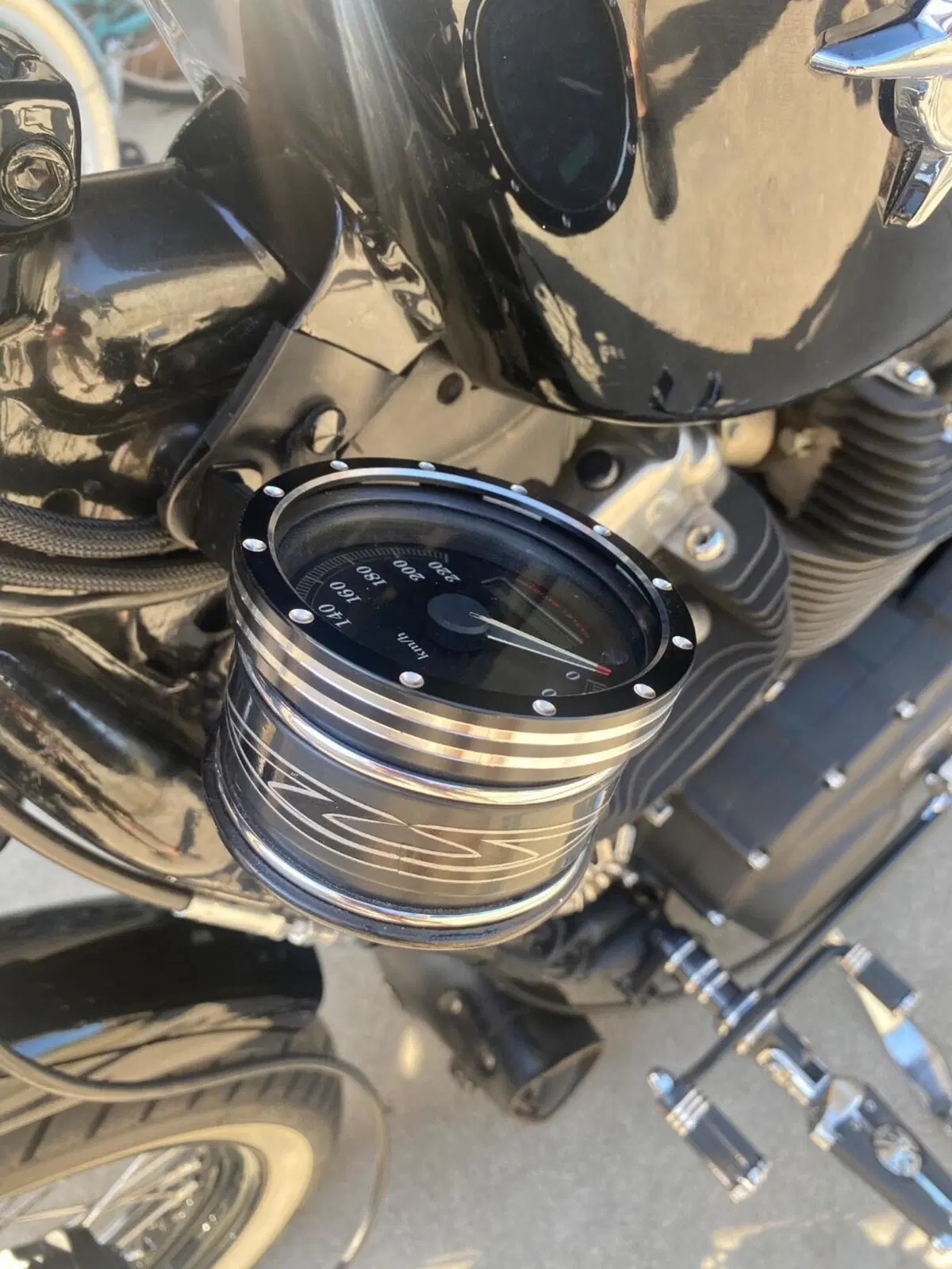 Harley-Davidson 1200 Custom (2007 - 13) - XL 1200C (12)