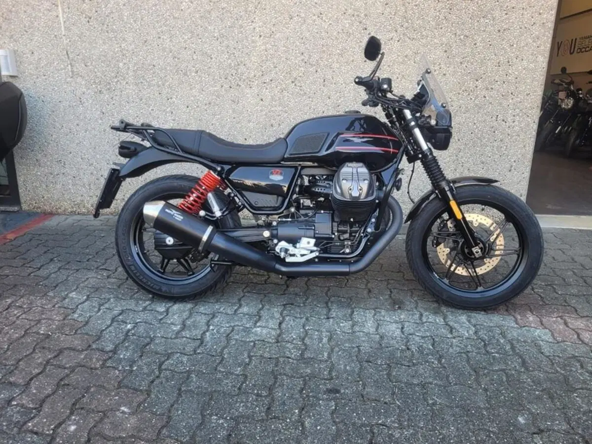 Moto Guzzi V7 Special (2021 - 24)