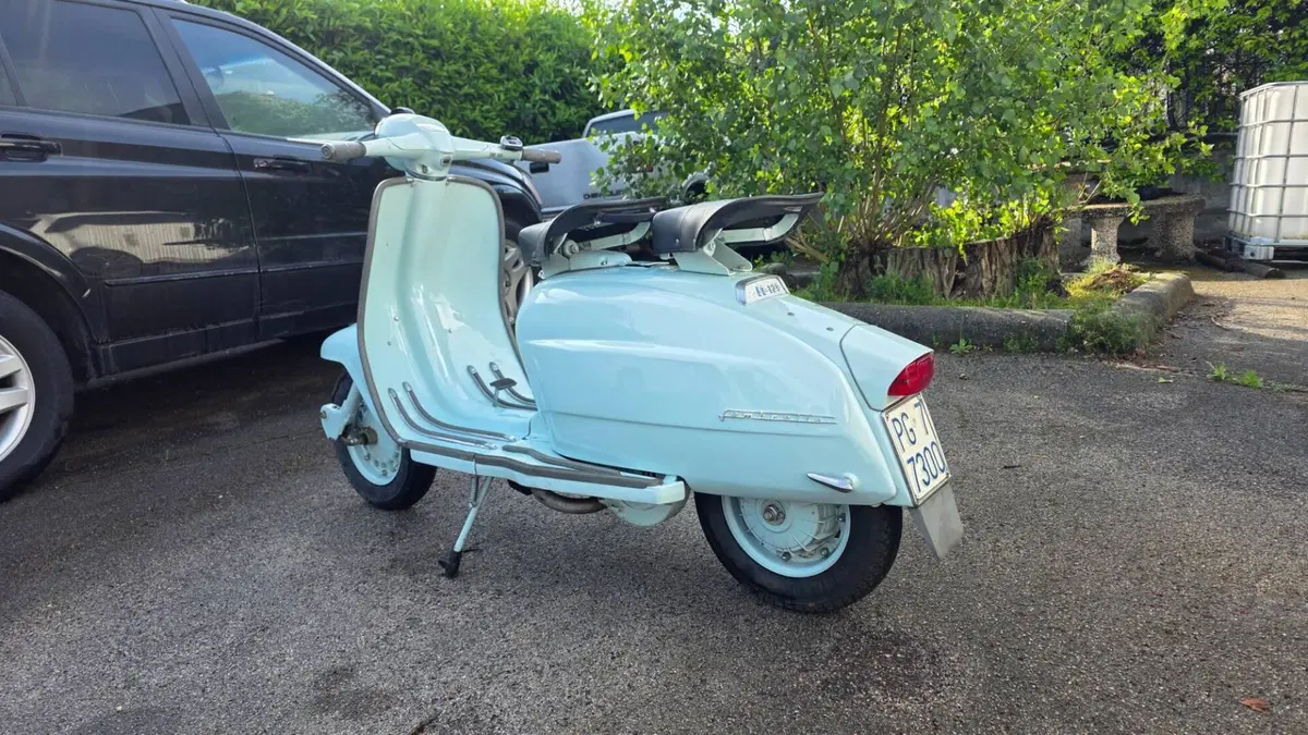 Lambretta Li125 (2)