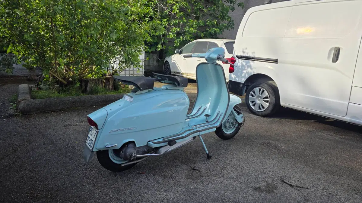 Lambretta Li125 (6)