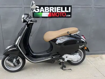 Vespa Primavera 50 (2021 - 23) usata