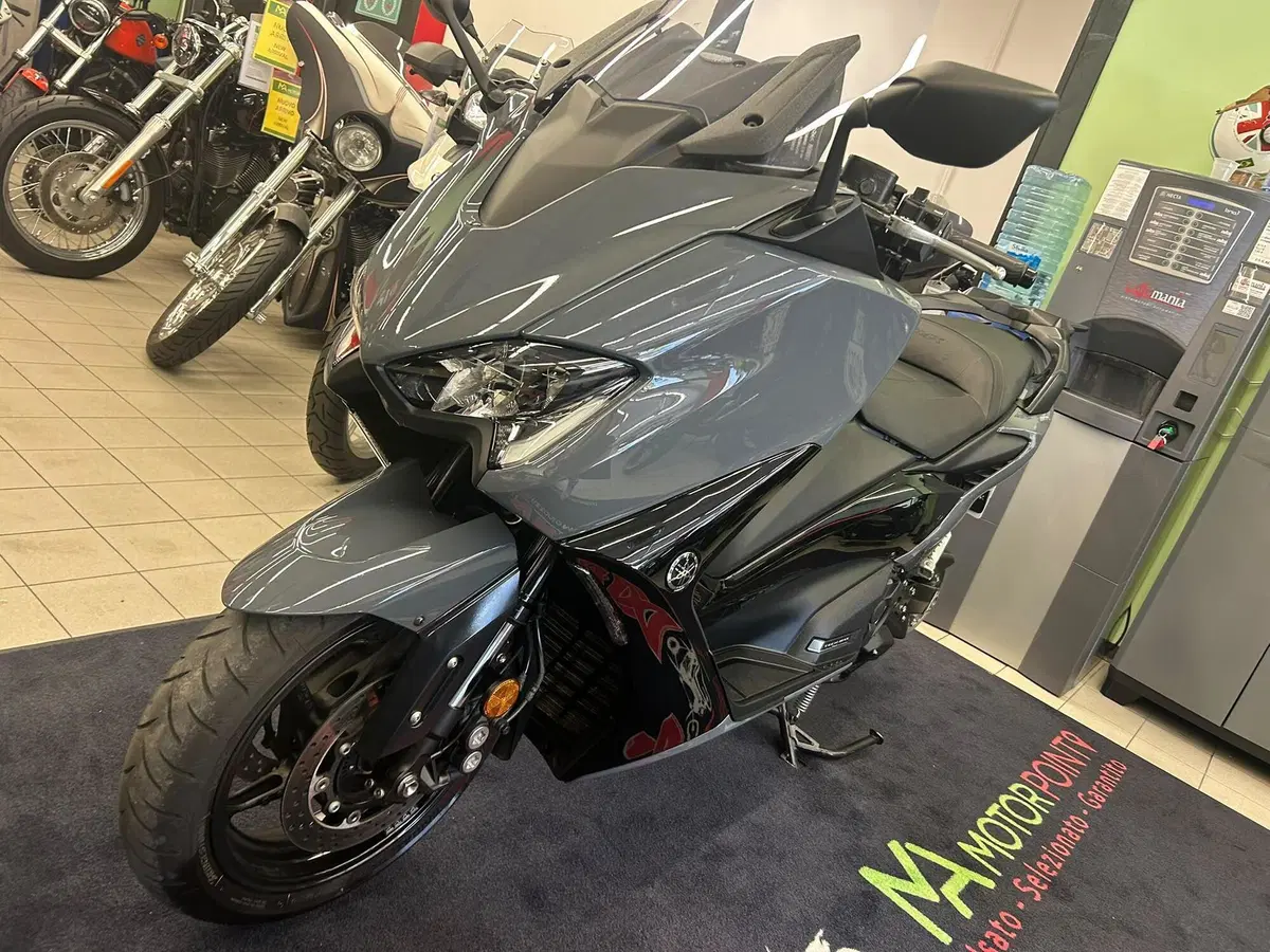 Yamaha T-Max 560 (2020 - 21) (3)
