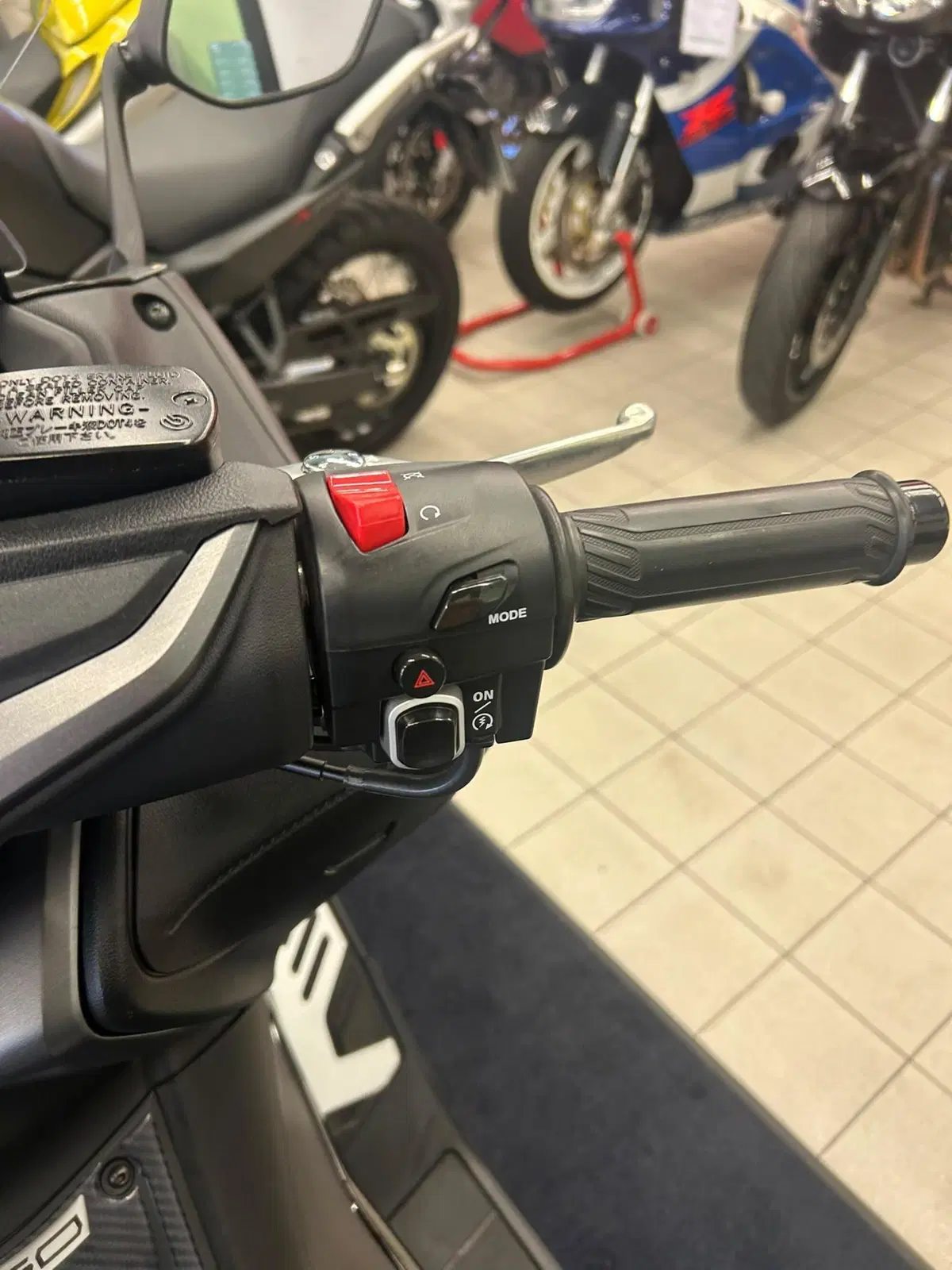 Yamaha T-Max 560 (2020 - 21) (7)
