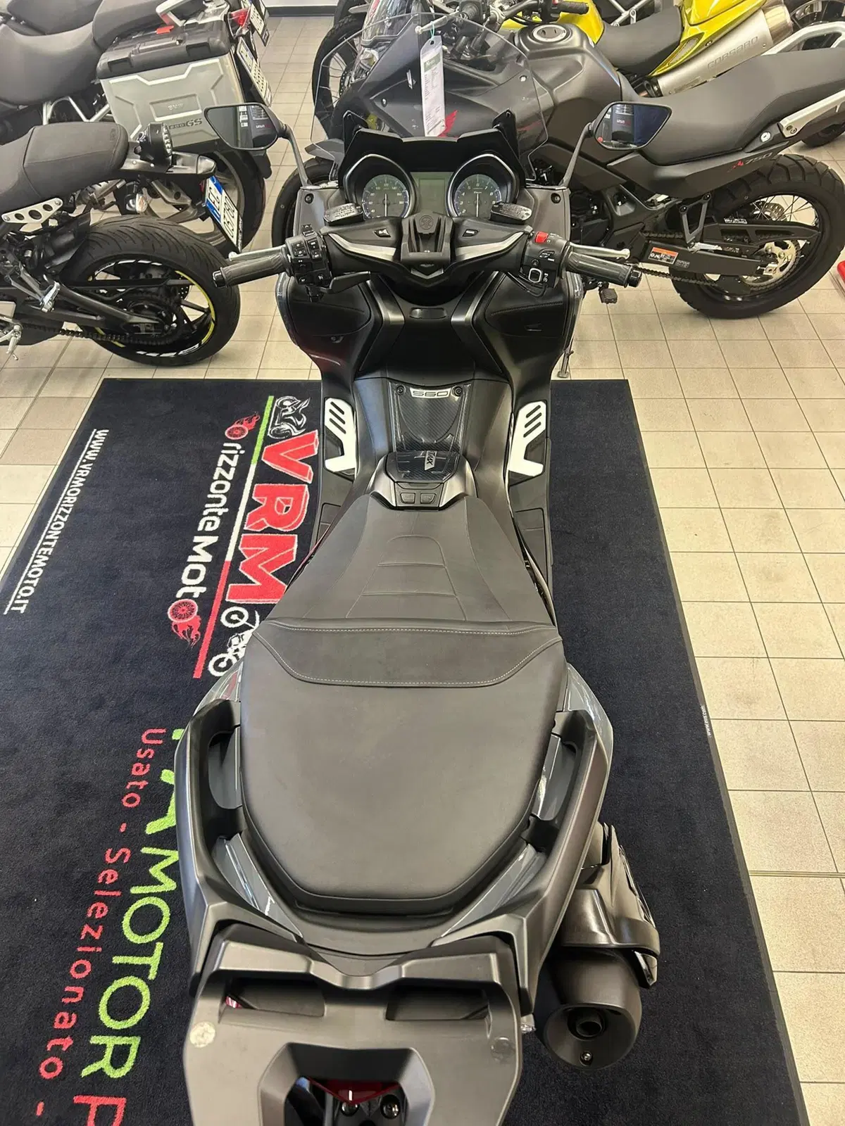 Yamaha T-Max 560 (2020 - 21) (10)