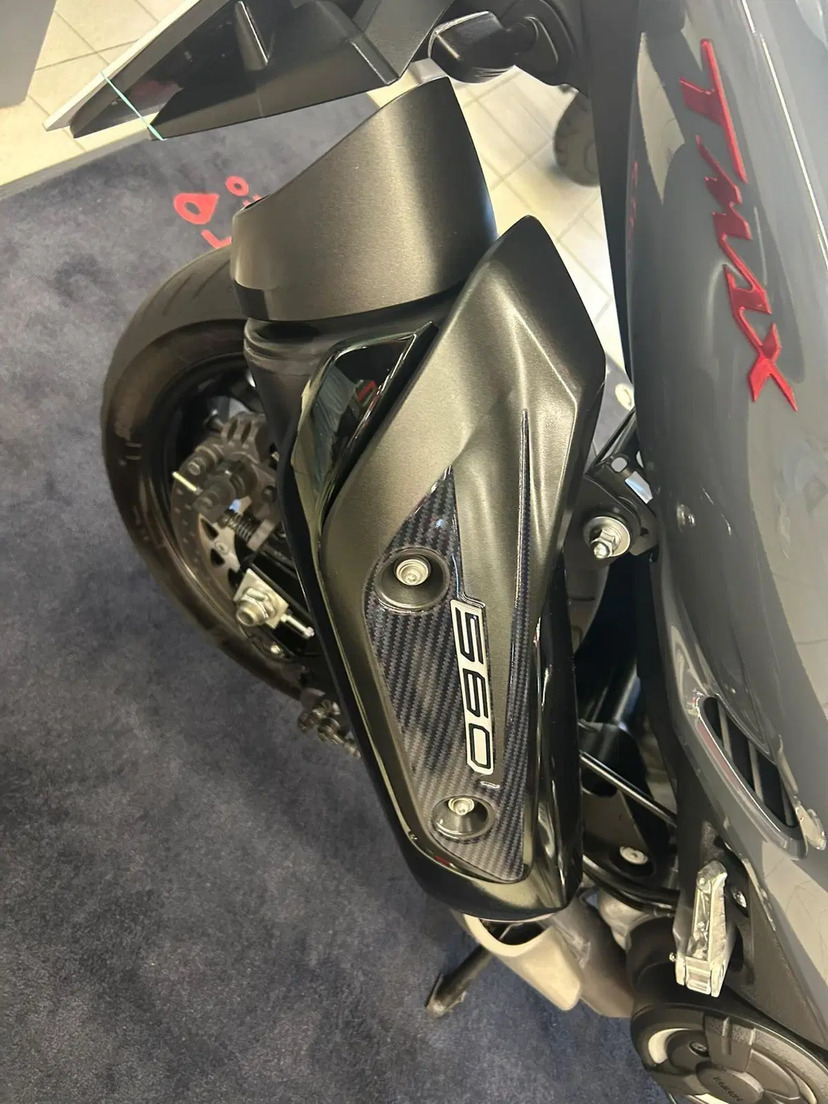 Yamaha T-Max 560 (2020 - 21) (12)