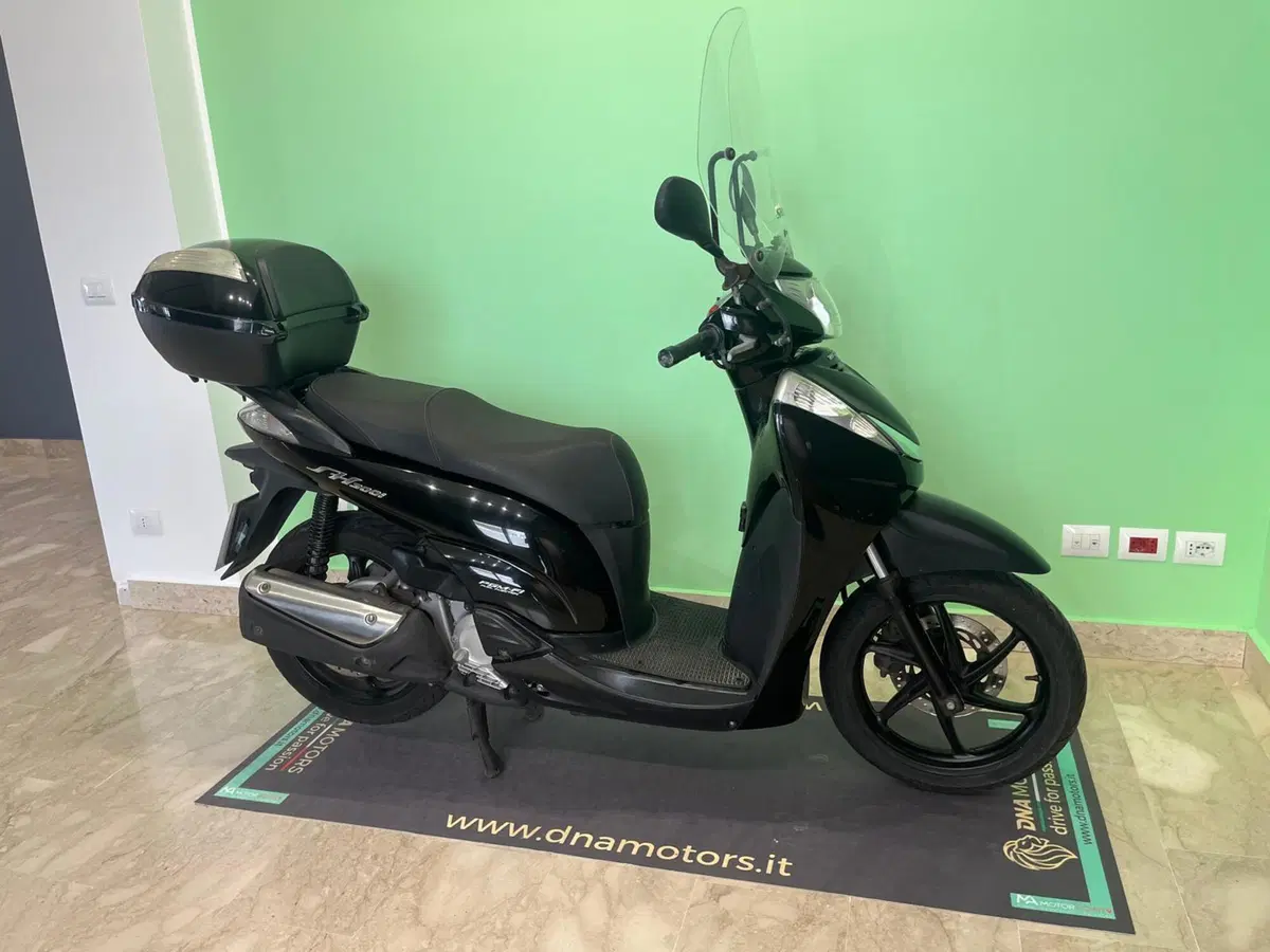 Honda SH 300 i (2006 - 10) (13)