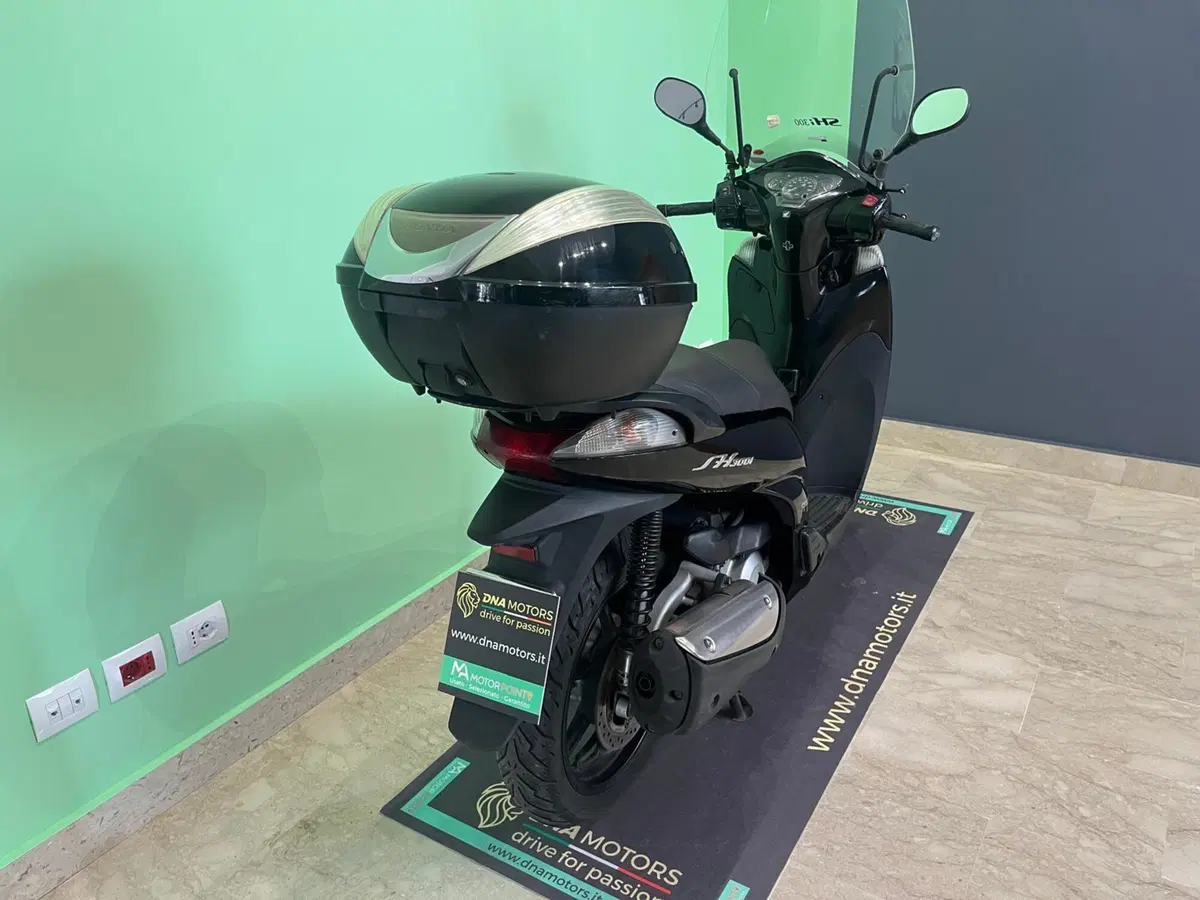 Honda SH 300 i (2006 - 10) (16)
