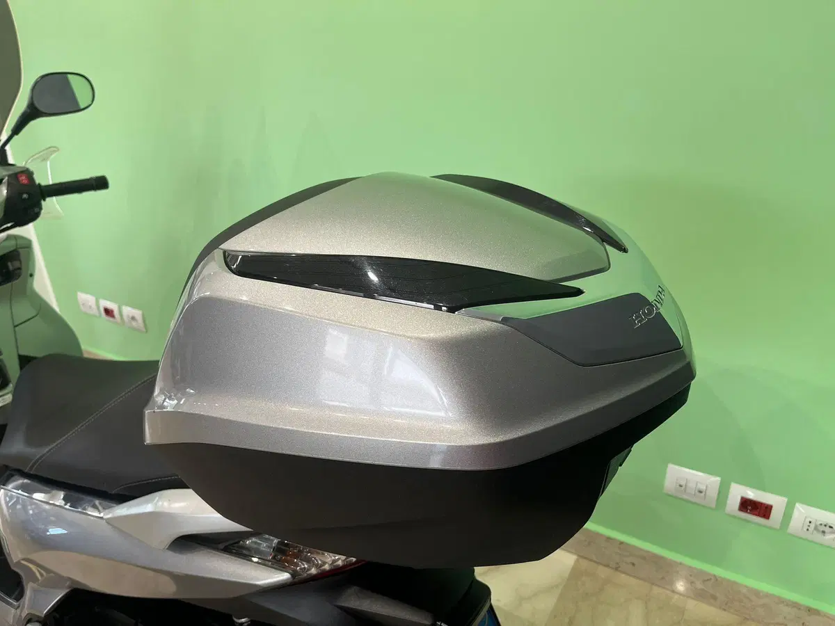 Honda SH 300 i ABS (2016 - 20) (4)