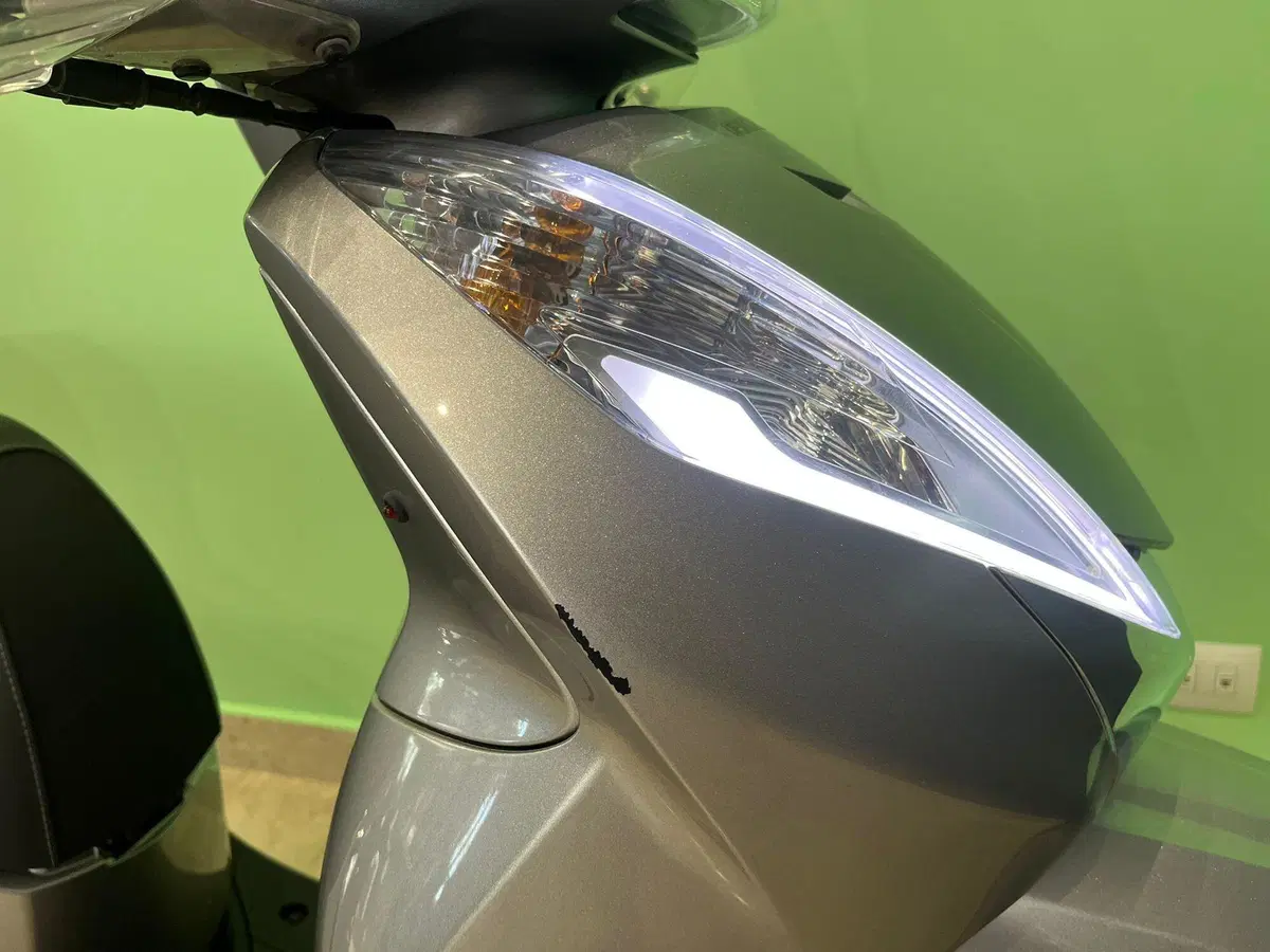 Honda SH 300 i ABS (2016 - 20) (12)