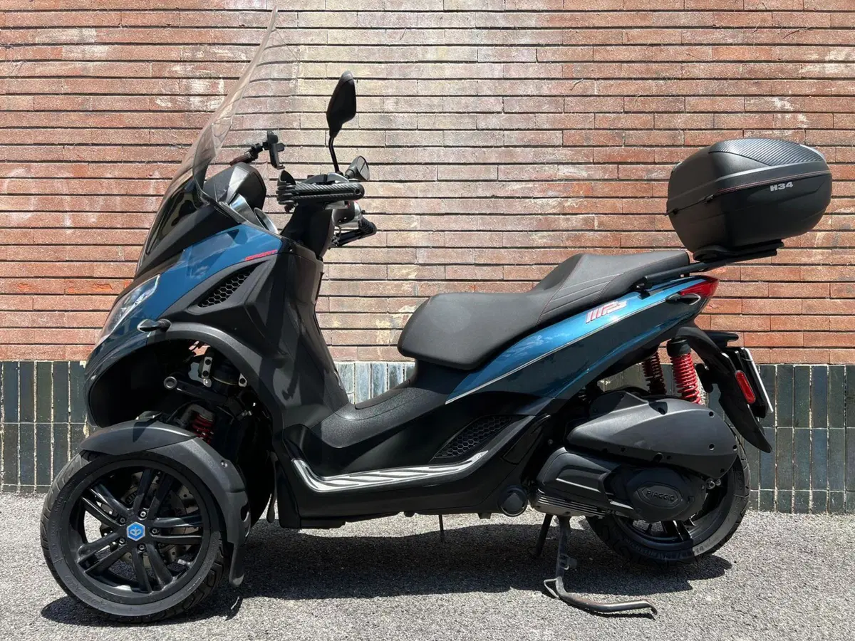 Piaggio MP3 300 Sport ABS Hpe (2021 - 24) (2)