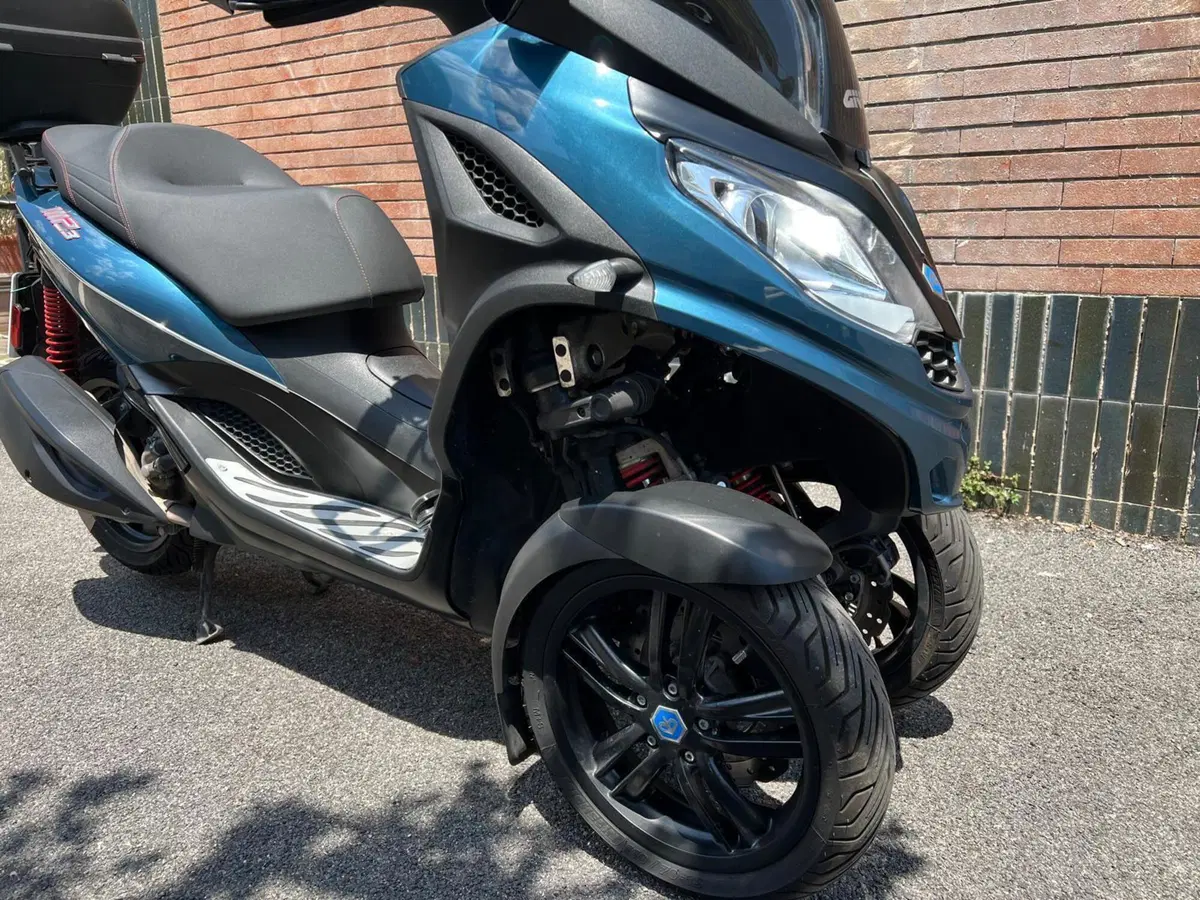 Piaggio MP3 300 Sport ABS Hpe (2021 - 24) (3)