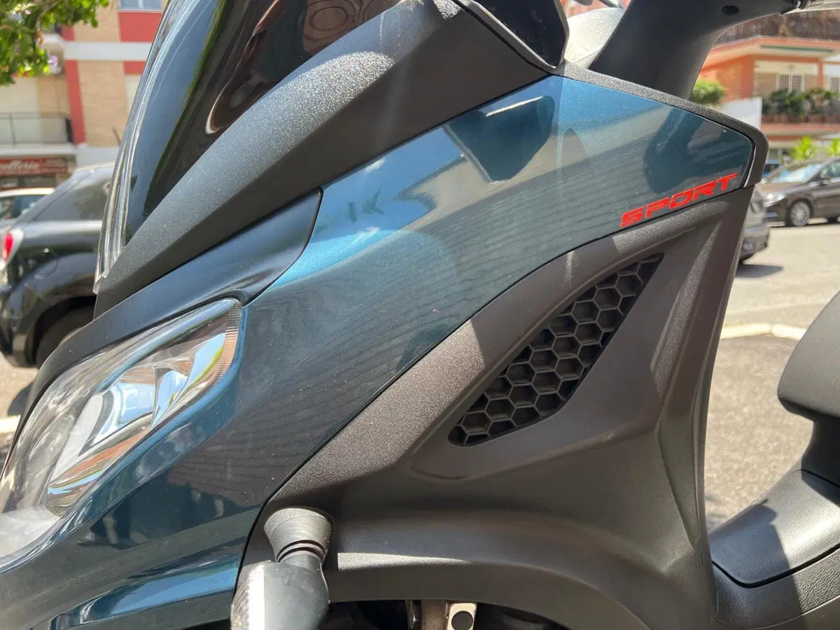 Piaggio MP3 300 Sport ABS Hpe (2021 - 24) (6)