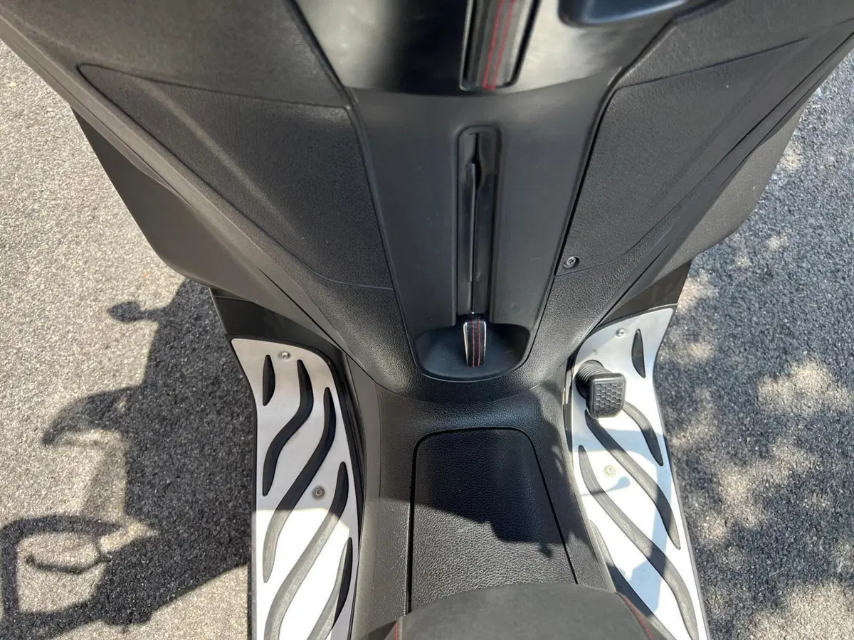 Piaggio MP3 300 Sport ABS Hpe (2021 - 24) (10)