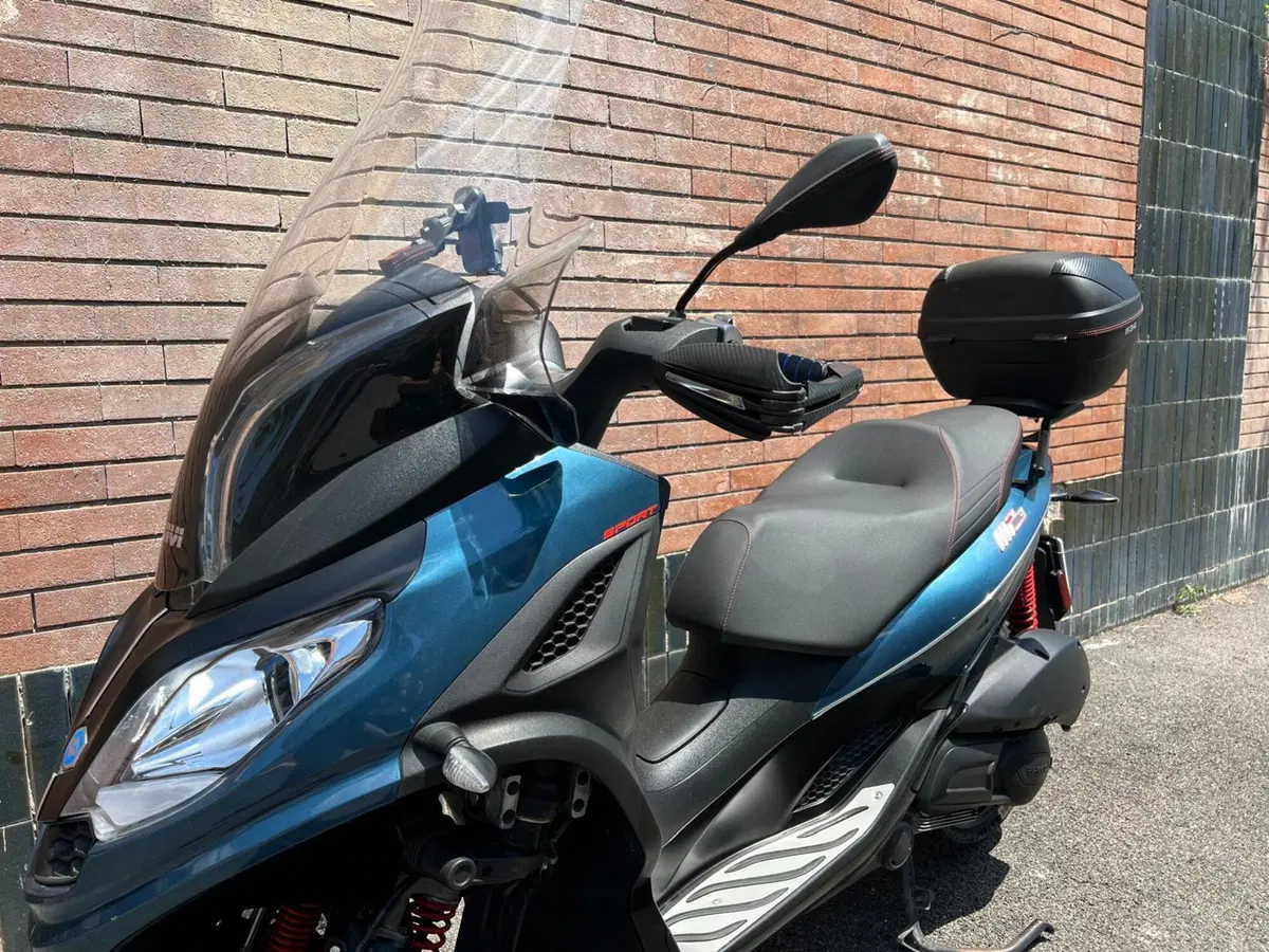 Piaggio MP3 300 Sport ABS Hpe (2021 - 24) (15)