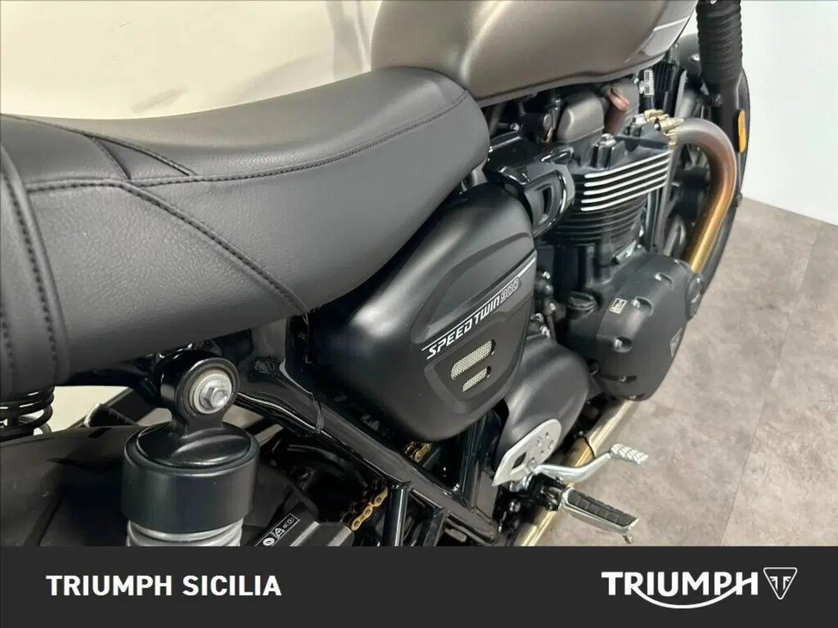 Triumph Speed Twin 900 (2023 - 24) (6)