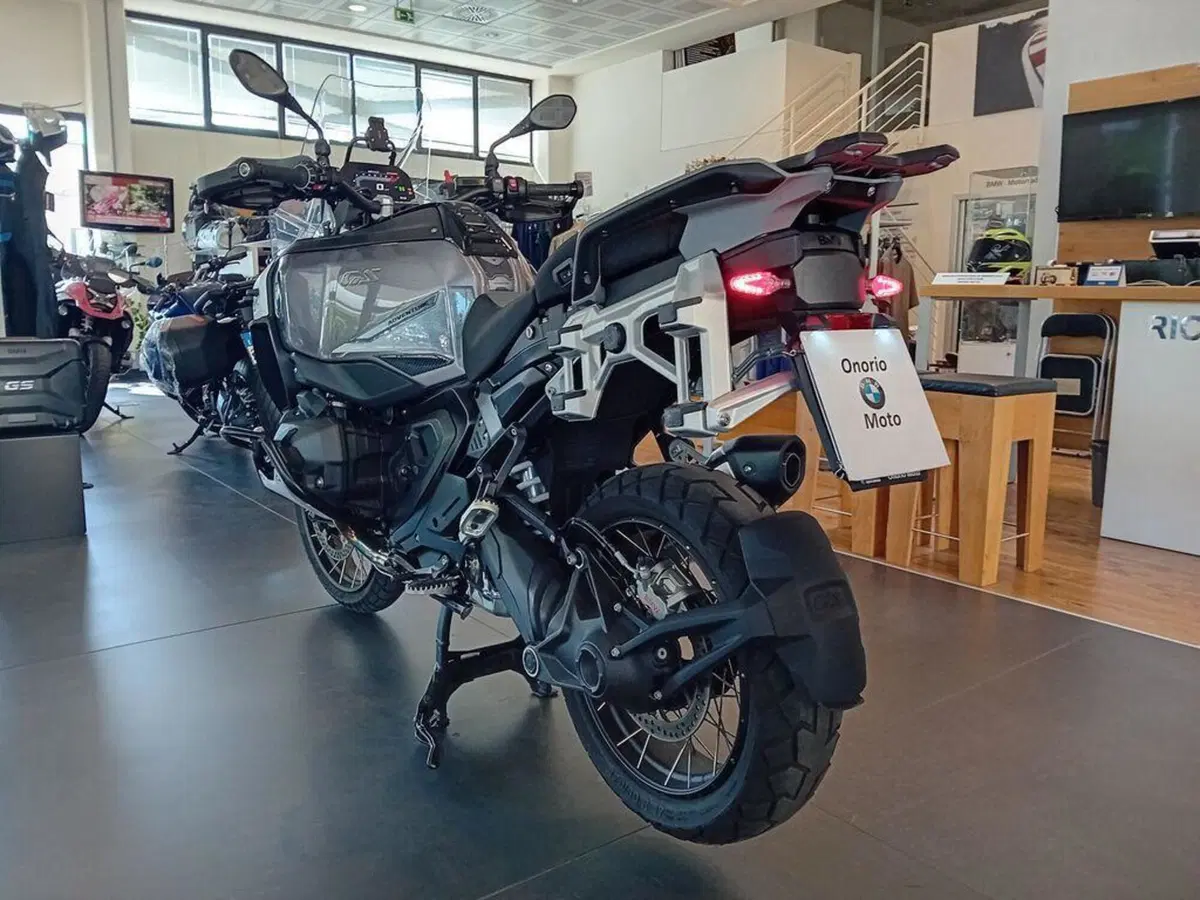 Bmw R 1300 GS Adventure Triple Black (2025 - 26) (6)