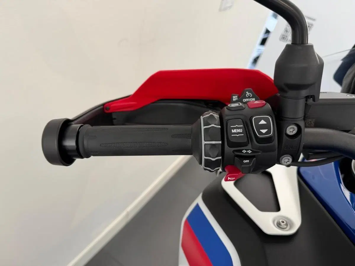 Bmw R 1300 GS Adventure (2025 - 26) (2)
