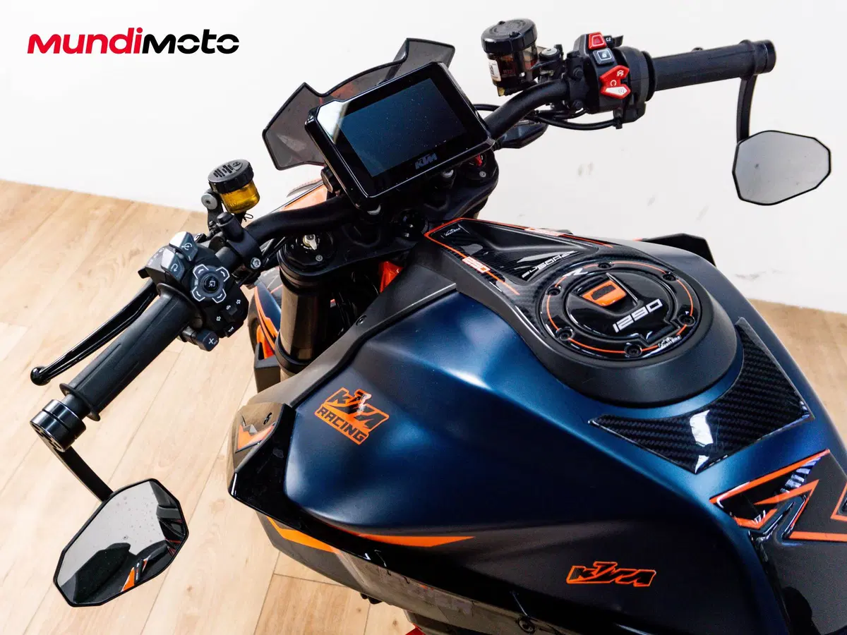KTM 1290 Super Duke R (2020) (11)