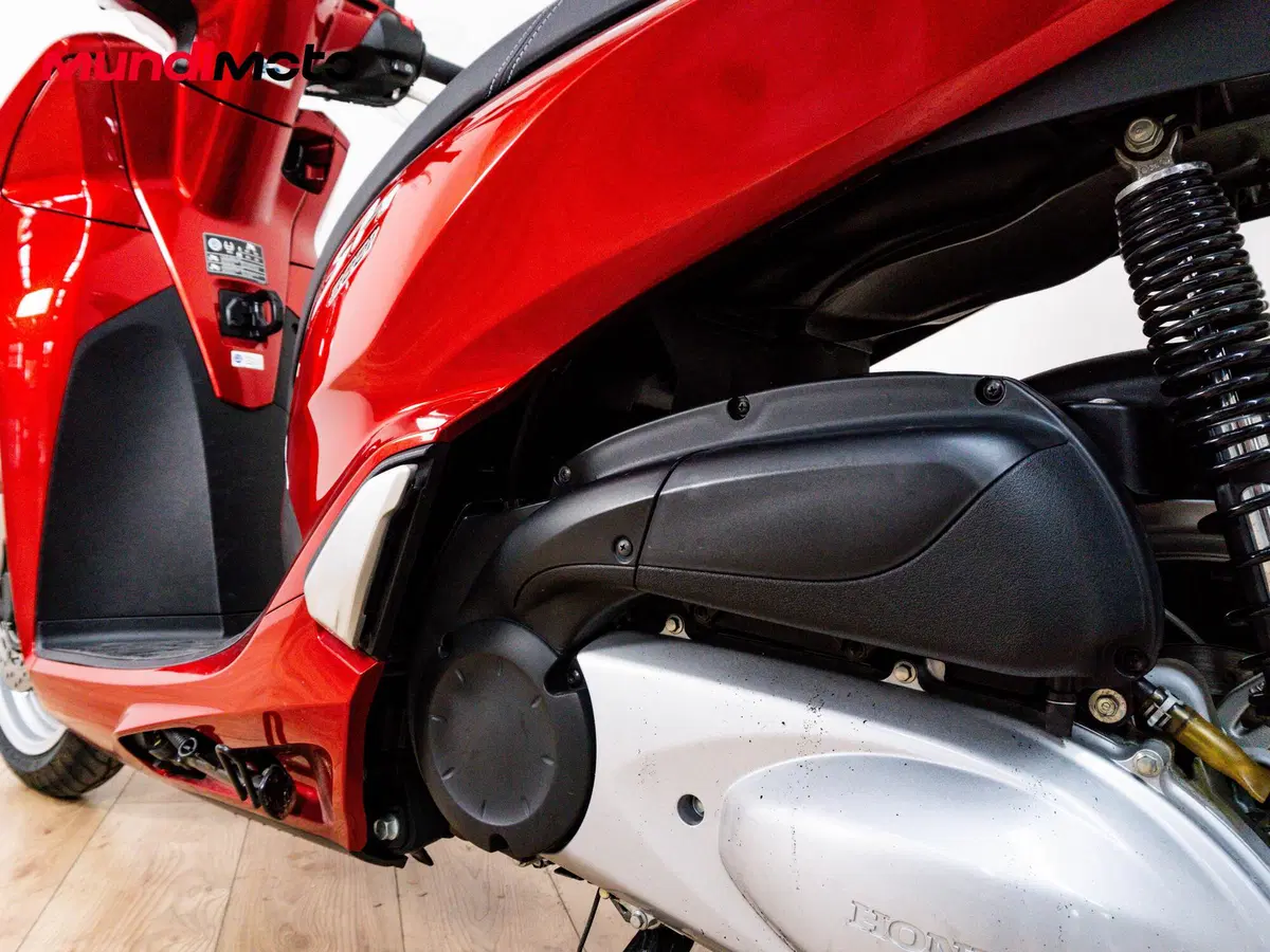 Honda SH 300 i ABS (2013 - 14) (10)