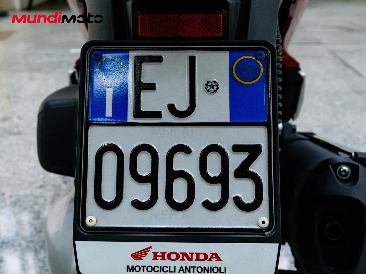 Honda SH 300 i ABS (2013 - 14) (16)