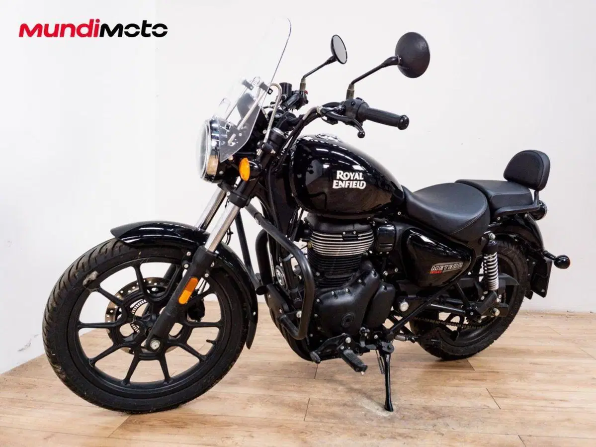 Royal Enfield Meteor 350 (2021 - 26) (8)