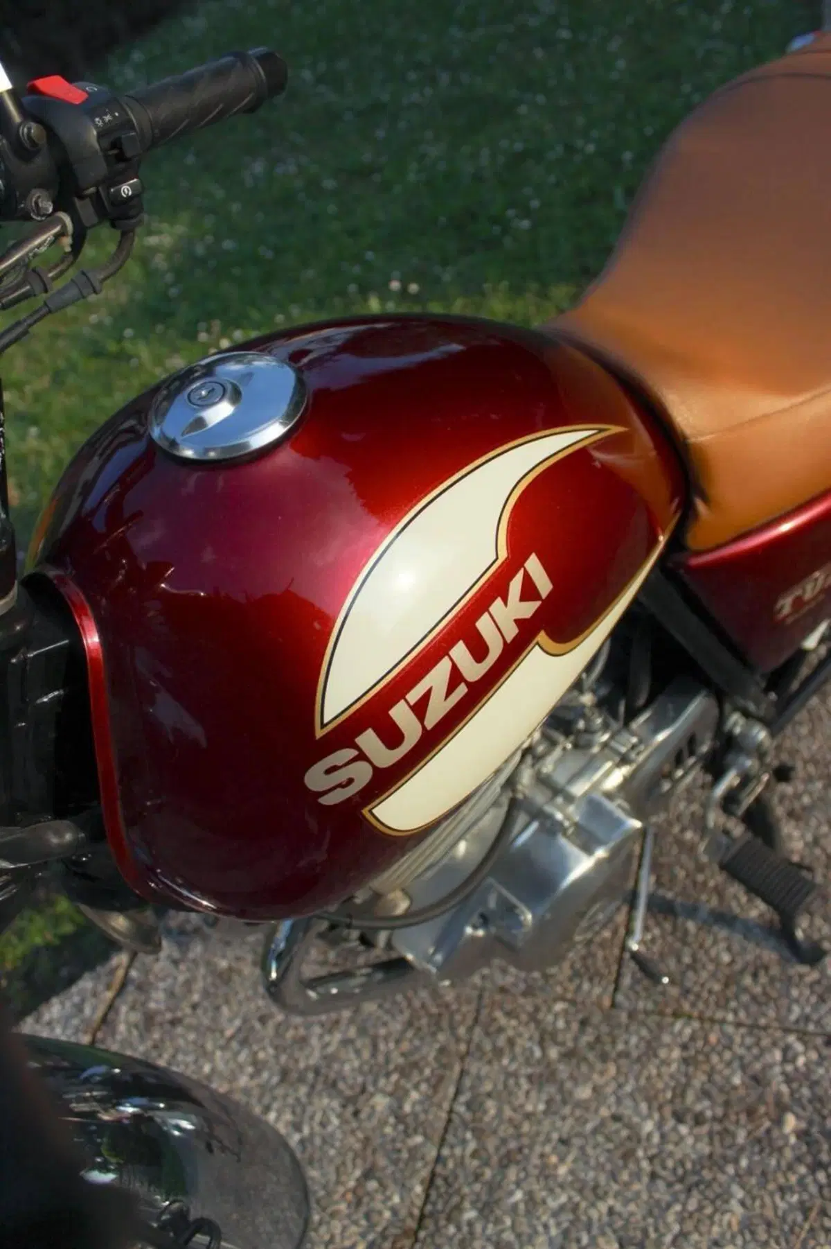 Suzuki TU 250 X (1997 - 03) (3)