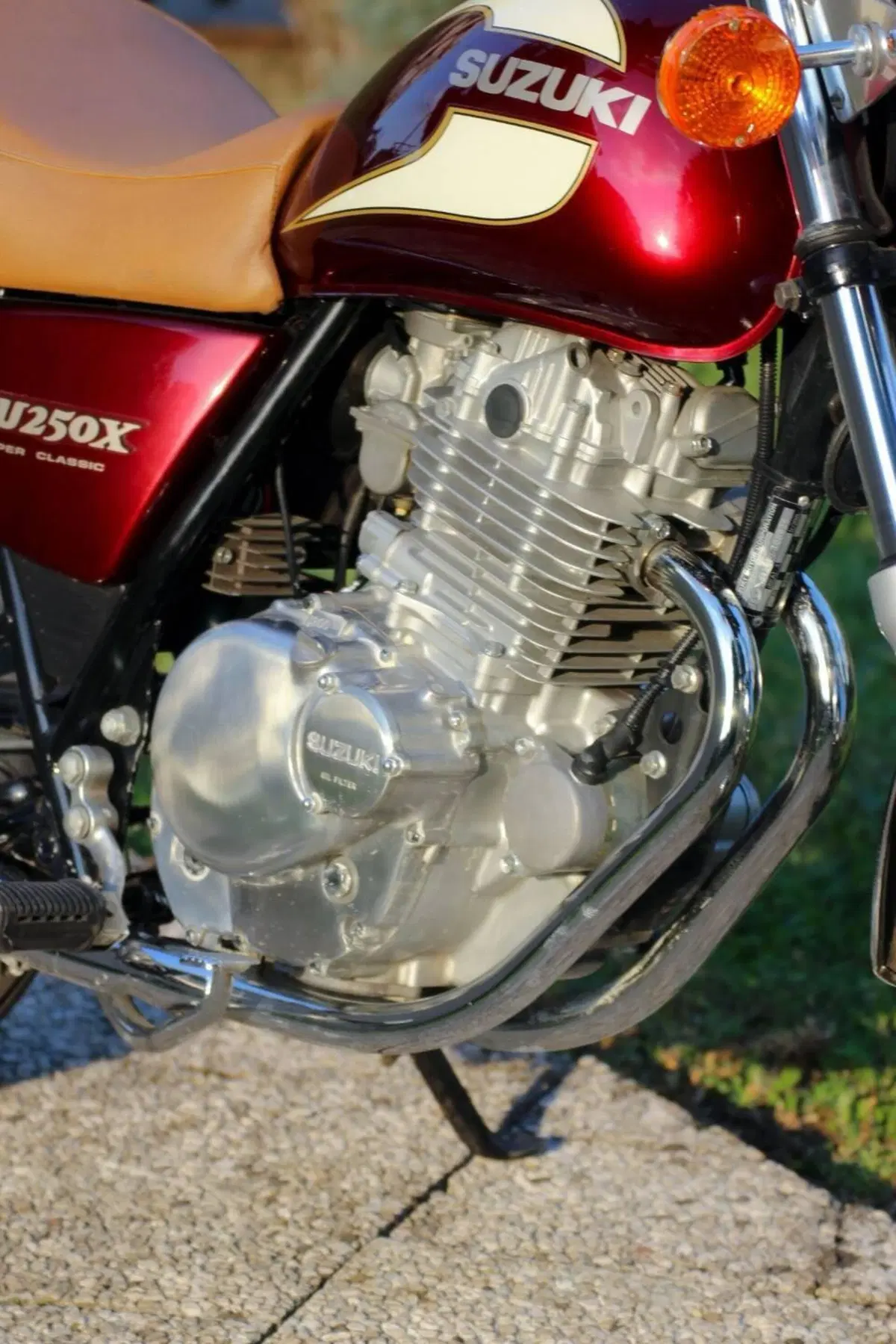 Suzuki TU 250 X (1997 - 03) (4)