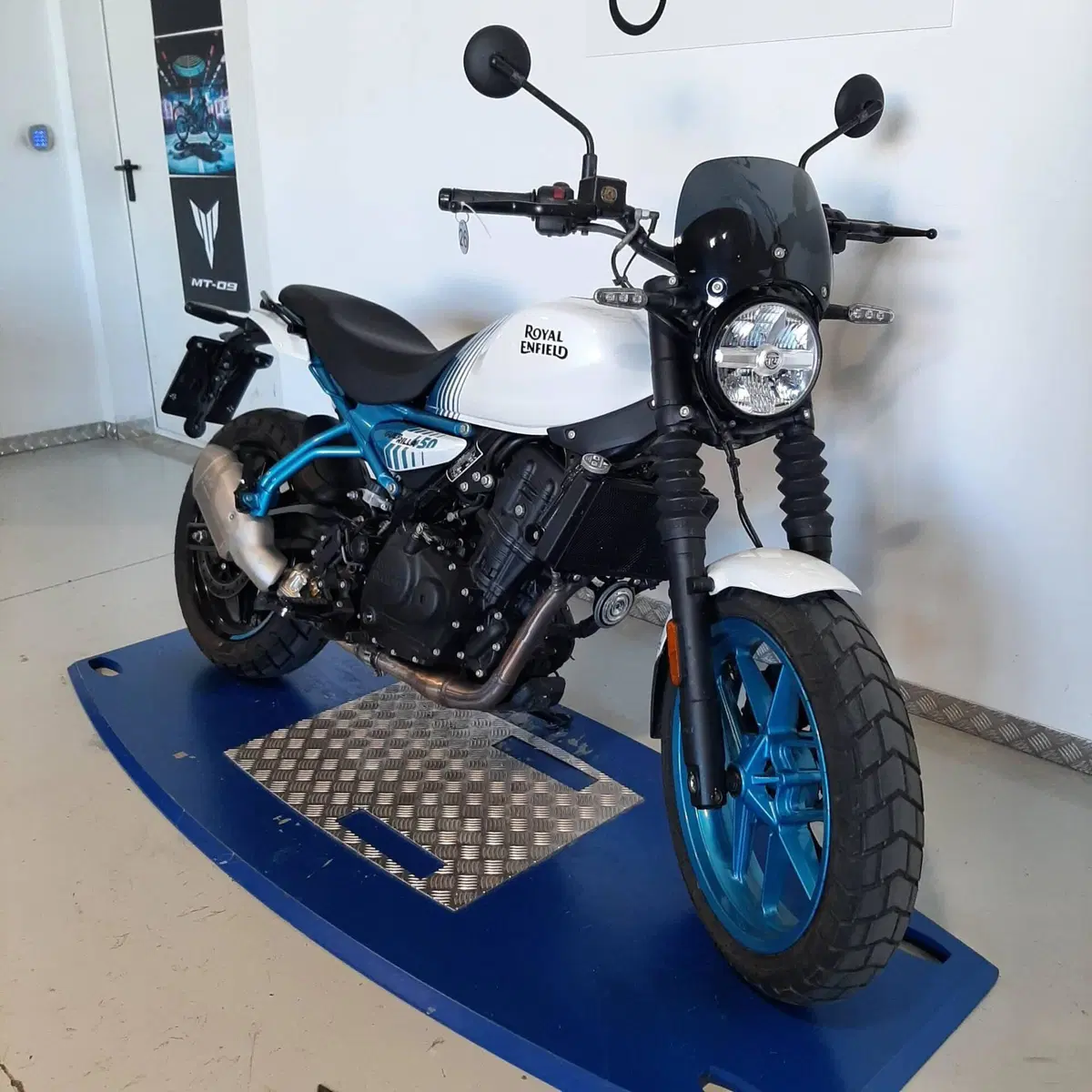 Royal Enfield Guerrilla 450 (2024 - 26) (2)