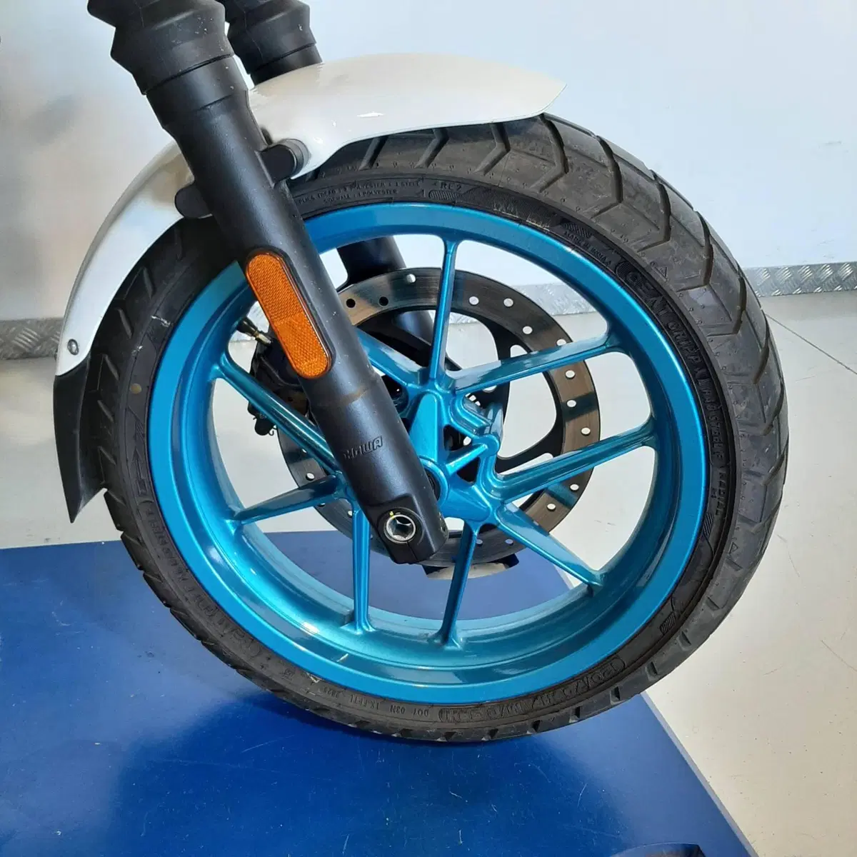 Royal Enfield Guerrilla 450 (2024 - 26) (3)