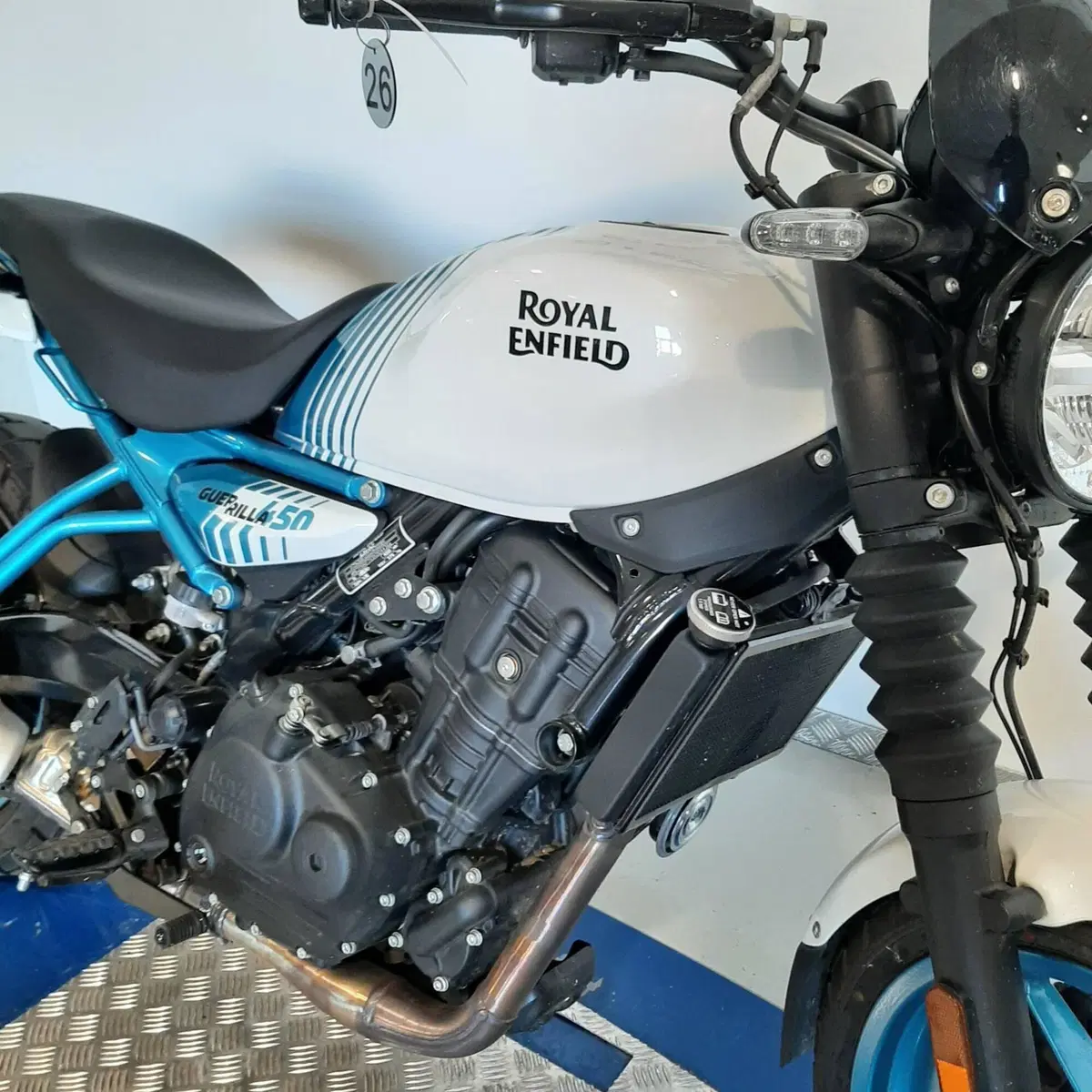 Royal Enfield Guerrilla 450 (2024 - 26) (5)