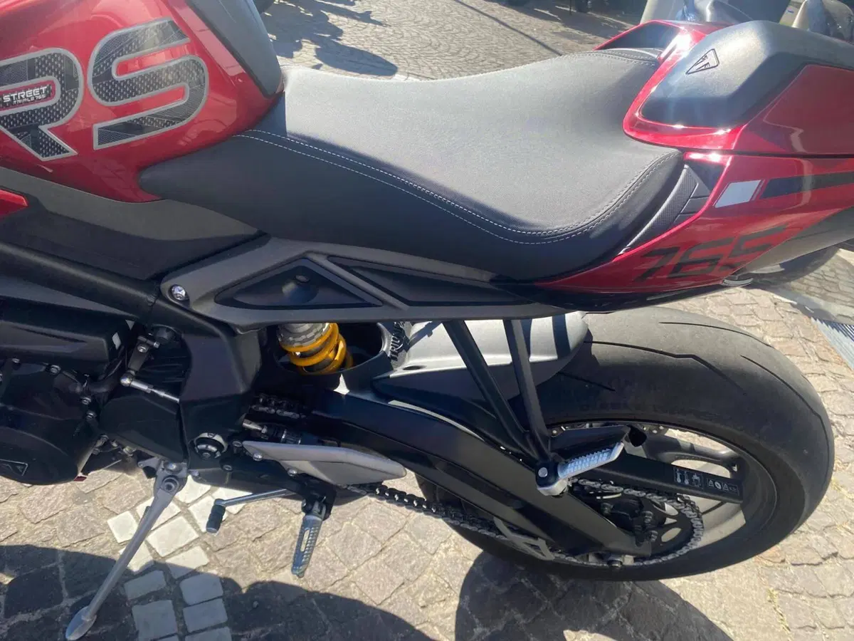 Triumph Street Triple 765 RS (2023 - 26) (7)