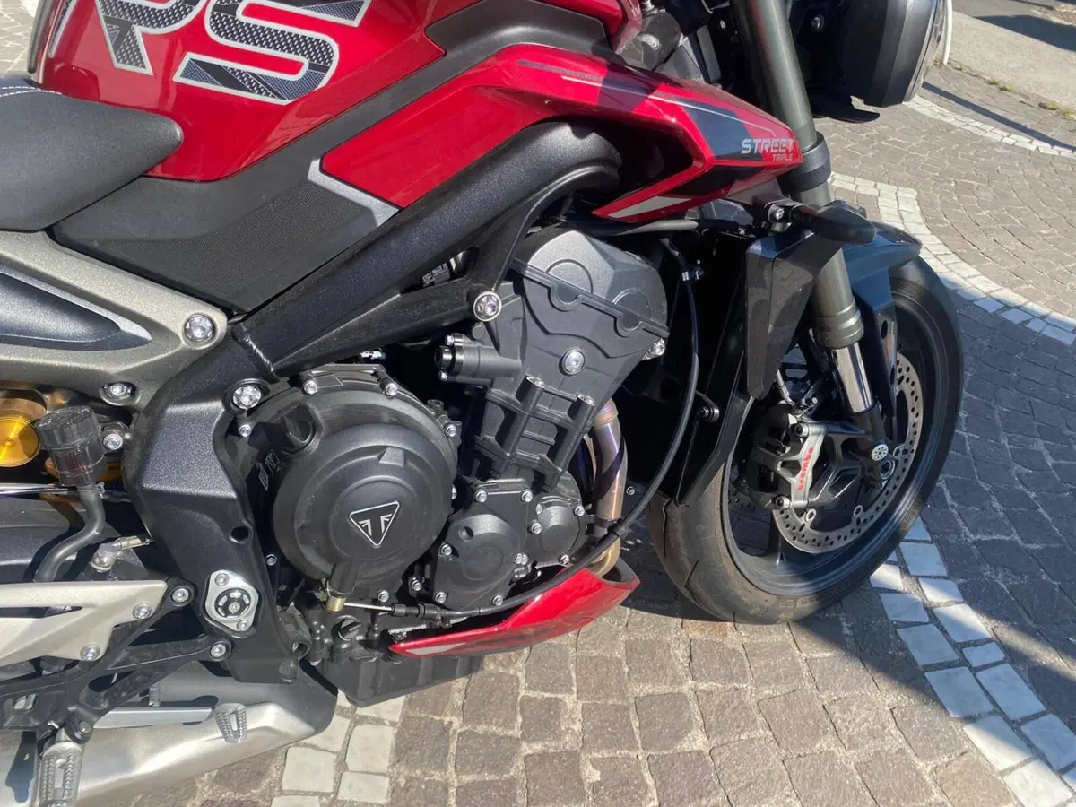 Triumph Street Triple 765 RS (2023 - 26) (8)