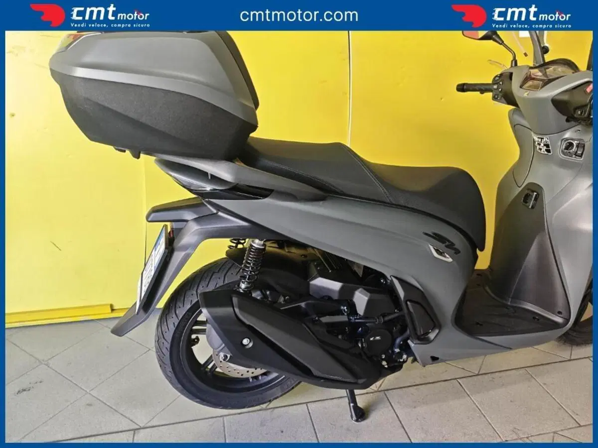 Honda SH 350 (2021 - 24) (6)