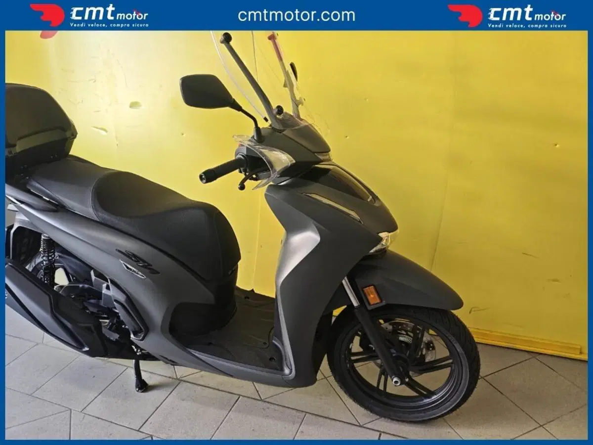 Honda SH 350 (2021 - 24) (7)
