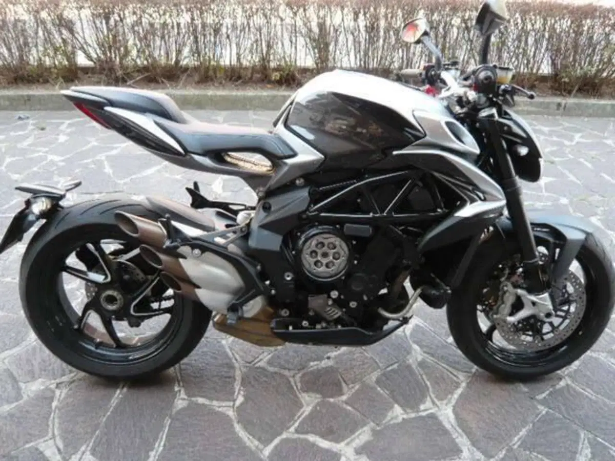 MV Agusta Brutale 800 RR (2021 - 25)