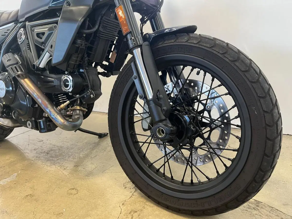 Ducati Scrambler 800 Nightshift (2023 - 24) (4)